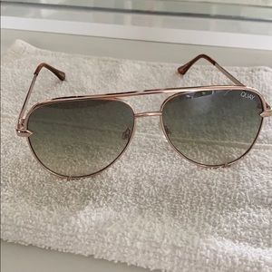 Quay high key mini. Desi Perkins